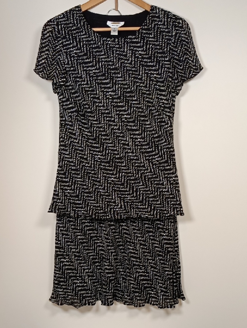 Talbots Silk Printed 2-piece Dress / Skirt Set Size 6 Black/Ivory